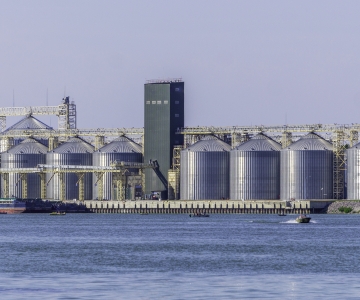 Water barge