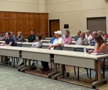 U.S. Senator Chuck Grassley met with ARA member Asmus Farm Supply in Rake, Iowa.